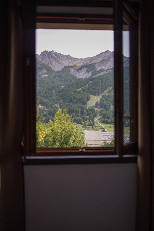 Hotel Restaurant Le Monetier ภายนอก รูปภาพ
